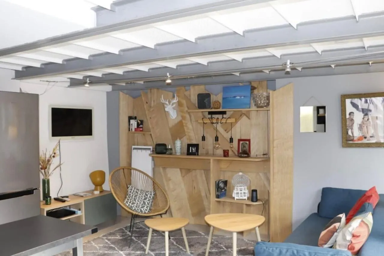 Air-Conditioned Duplex Apartment With Furnished Terrace In The City Center Aix-en-Provence