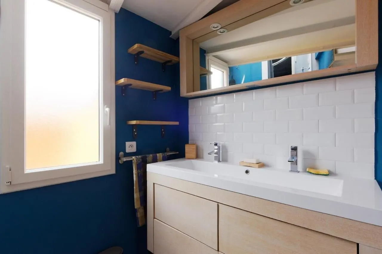 Air-Conditioned Duplex Apartment With Furnished Terrace In The City Center Aix-en-Provence