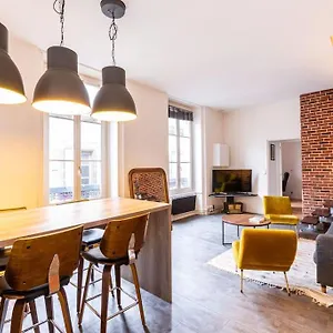 Maison, Type Triplex Atypique De Charme Hébergement de vacances Saint-Brieuc